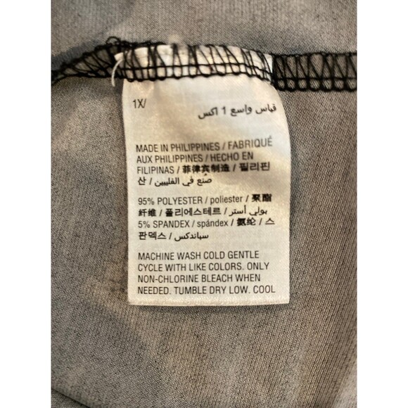 Style & Co Faux Wrap Blouse Size 1X Black Floral + Stretch 3/4 Sleeve V neck Top - Picture 11 of 11